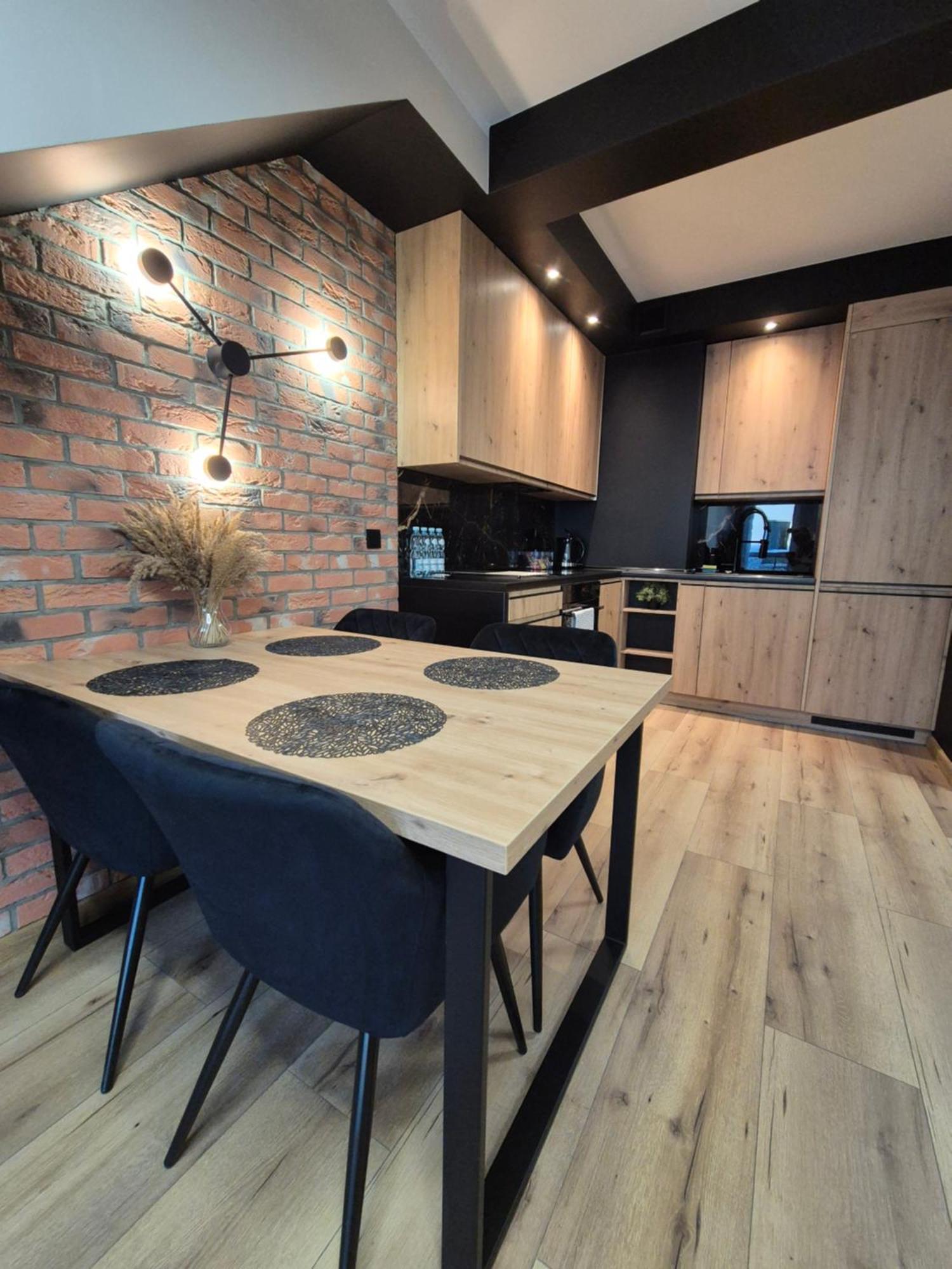 Asti Apartamenty Centrum Stargard Stargard in Pommern Exterior foto